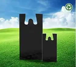Bolsa negra con asa